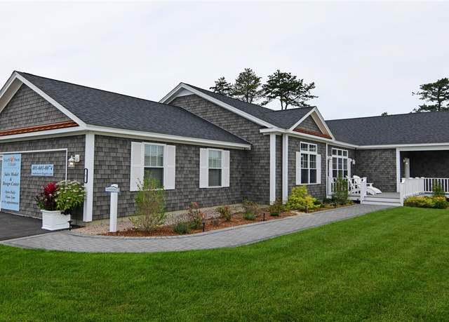 Property at 581 South Shore Village Blvd Unit E22, South Kingstown, RI 02879, 2 beds, 2 baths