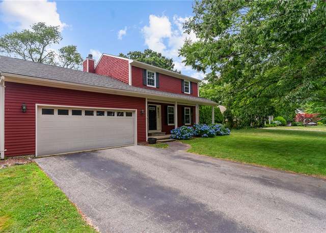 Property at 43 Peckham Pl, Bristol, RI 02809, 4 beds, 2 baths