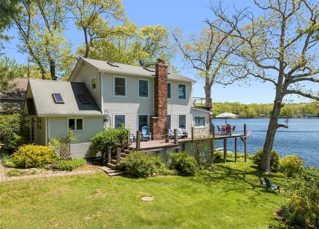 Property at 132 West Shore Dr, Exeter, RI 02822, 3 beds, 2 baths
