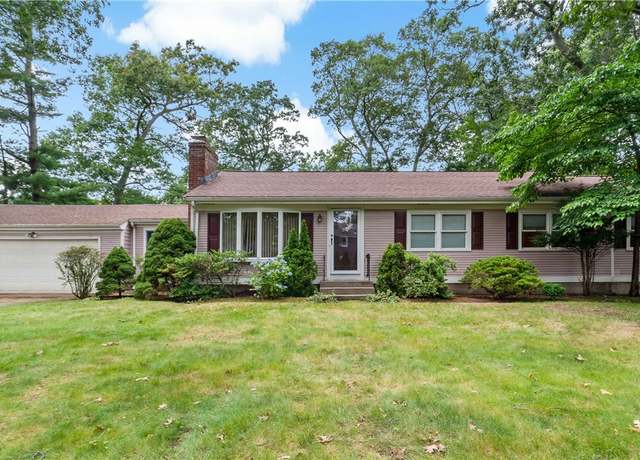 Property at 2 Azalea Ct, Barrington, RI 02806, 3 beds, 2 baths