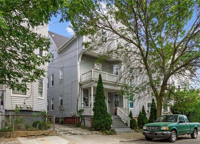 Property at 39 Felix St, Providence, RI 02908, 9 beds, 3 baths