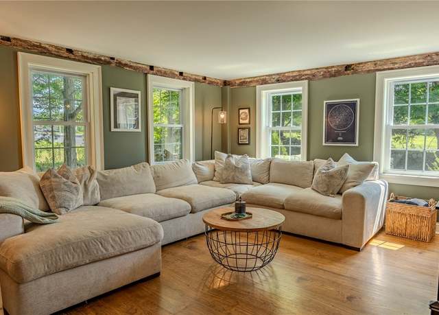 Property at 6 Limerock Rd, Smithfield, RI 02917, 4 beds, 4 baths