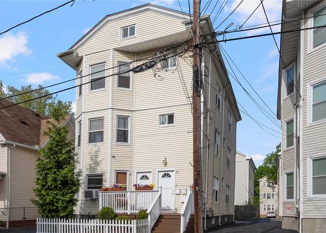 Property at 26 Frederick St, Providence, RI 02908, 9 beds, 3 baths