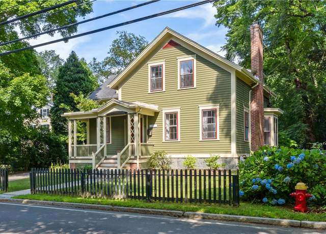 Property at 71 Old North Rd, South Kingstown, RI 02881, 5 beds, 2 baths