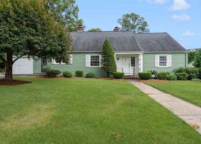 Property at 61 Applegate Rd, Cranston, RI 02920, 2 beds, 1 bath