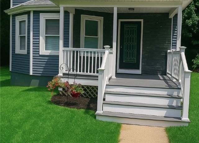 Property at 40 E Greenwich Ave, West Warwick, RI 02893, 4 beds, 2 baths