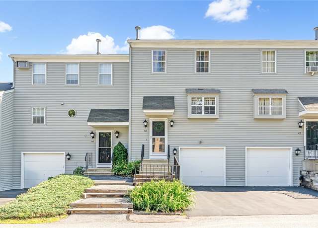 Property at 565 Quaker Ln #43, West Warwick, RI 02893, 2 beds, 1.5 baths