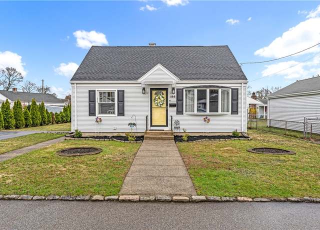 Property at 195 Oregon Ave, Pawtucket, RI 02861, 3 beds, 1 bath