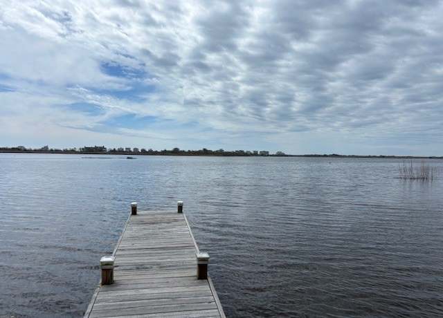 Property at 107 Wild Goose Rd, South Kingstown, RI 02879, 1 bed, 1 bath
