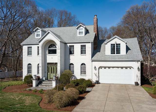 Property at 39 South Eagle Nest Dr, Lincoln, RI 02865, 4 beds, 4.5 baths