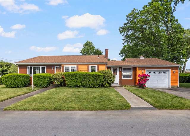 Property at 2 N Spruce St, East Providence, RI 02914, 3 beds, 1.5 baths