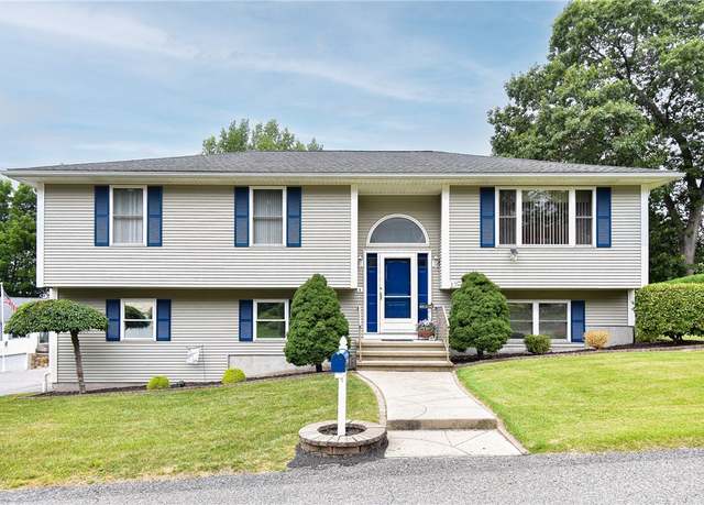 Property at 17 Middle St, North Providence, RI 02911, 4 beds, 3 baths