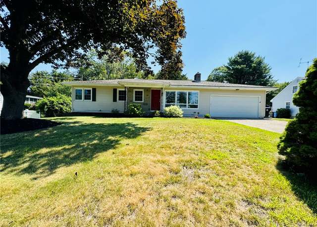 Property at 16 Tallyho Rd, Cumberland, RI 02864, 3 beds, 1 bath