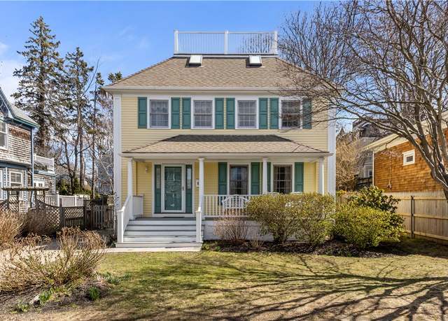 Property at 17 Bayside Ave, Newport, RI 02840, 3 beds, 1.5 baths