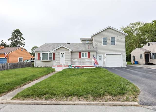 Property at 74 Warren Ave, Tiverton, RI 02878, 3 beds, 2 baths