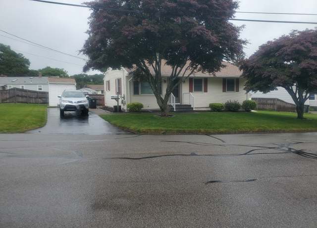 Property at 22 Sheffield Ave, Coventry, RI 02816, 3 beds, 1 bath