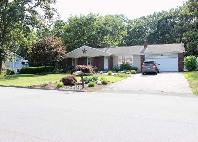 Property at 25 Beechnut Dr, Johnston, RI 02919, 3 beds, 1 bath