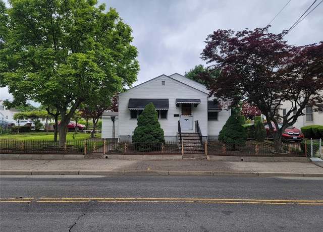 Property at 129 Glenbridge Ave, Providence, RI 02909, 3 beds, 2 baths