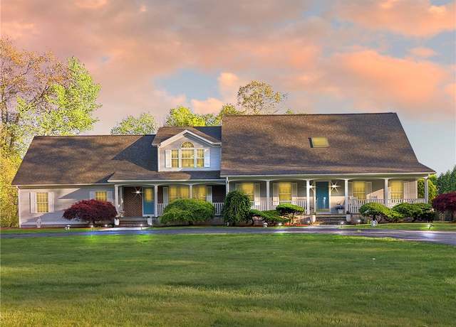 Property at 18 Lennon Rd, Lincoln, RI 02865, 5 beds, 3.5 baths