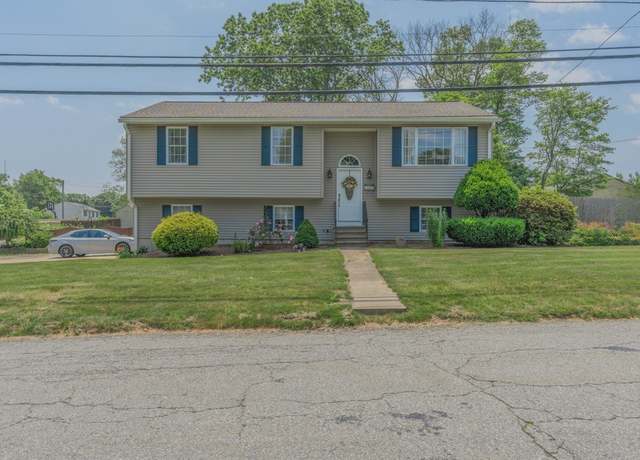 Property at 136 Youngs Ave, Coventry, RI 02816, 3 beds, 2.5 baths