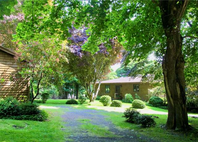 Property at 12 Easterly Way, Jamestown, RI 02835, 2 beds, 2 baths