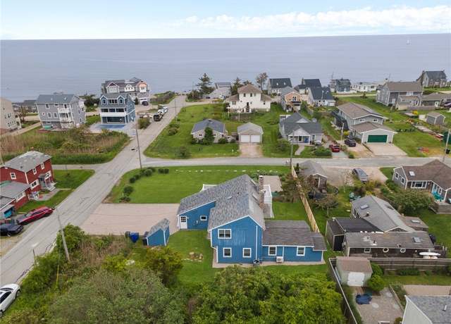 Property at 7 Conant Ave, Narragansett, RI 02882, 3 beds, 2 baths