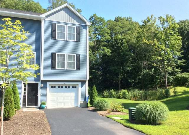 Property at 46 Stone Bridge Dr, South Kingstown, RI 02879, 2 beds, 2.5 baths
