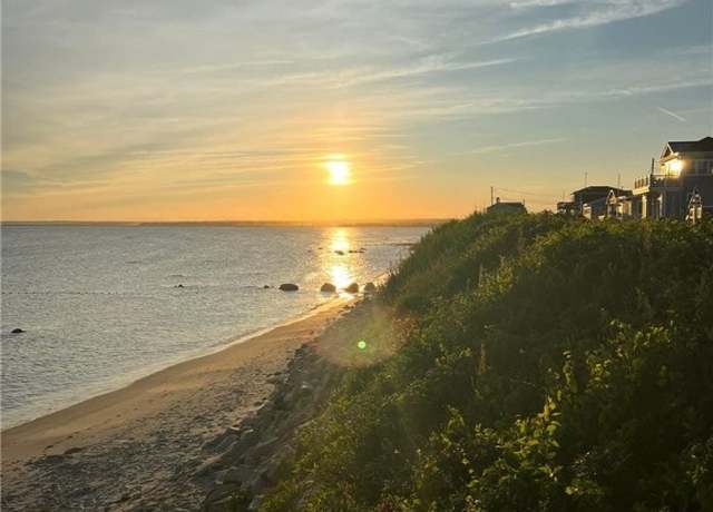 Property at 6 Lane Four Ln, Narragansett, RI 02882, 2 beds, 2 baths