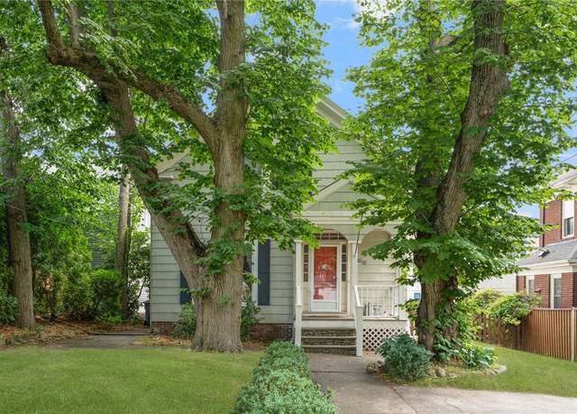 Property at 300 Rochambeau Ave, Providence, RI 02906, 3 beds, 2 baths