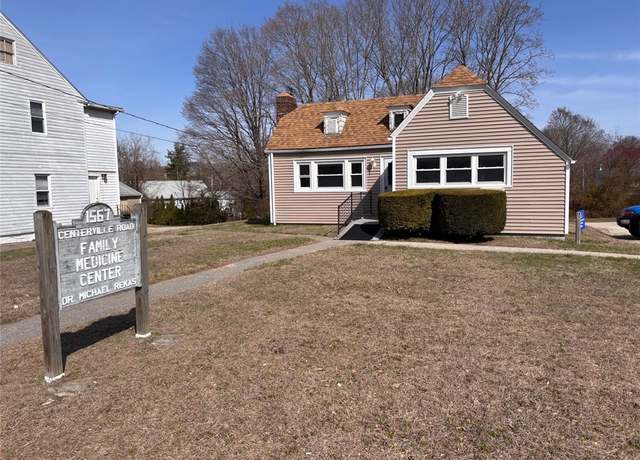 Property at 1567 Centerville Rd, Warwick, RI 02886, 2 beds, 1 bath