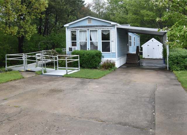 Property at 29 Comfort Ln, South Kingstown, RI 20879, 2 beds, 1 bath