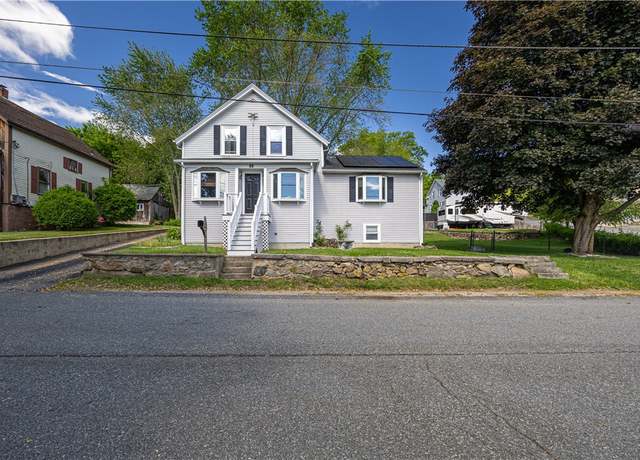 Property at 99 Fairfield Ave, Woonsocket, RI 02895, 5 beds, 1.5 baths