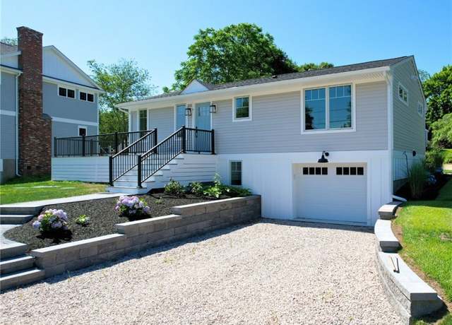 Property at 9 Stedman Rd, South Kingstown, RI 02879, 2 beds, 2.5 baths