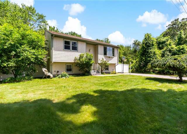 Property at 11 Tupelo Trl, Narragansett, RI 02882, 3 beds, 2 baths