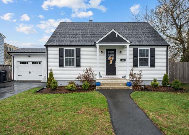 Property at 93 Baywood St, Warwick, RI 02886, 3 beds, 1 bath