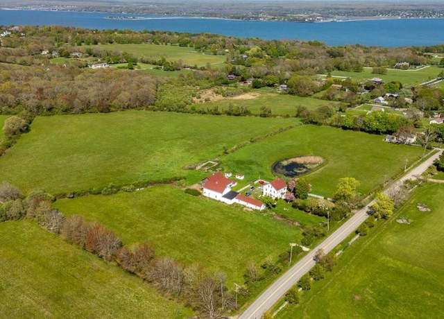 Property at 362 Bramans Ln, Portsmouth, RI 02871, 4 beds, 2 baths