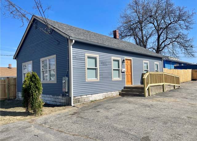 Property at 3100 Post Rd, Warwick, RI 02886, 2 beds, 2 baths