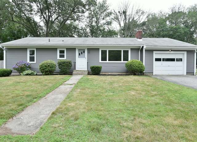 Property at 44 Cindy Ln, Warwick, RI 02886, 3 beds, 1.5 baths