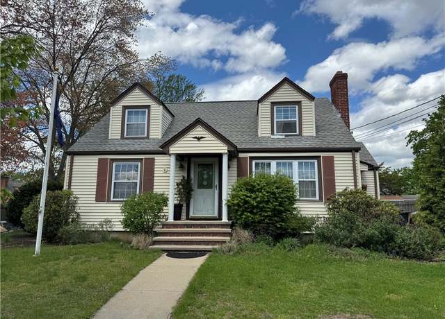 Property at 101 Omaha Blvd, Warwick, RI 02889, 3 beds, 1.5 baths