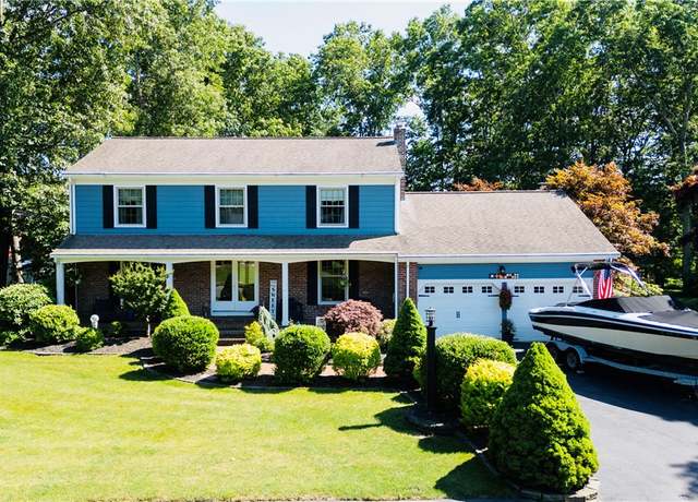 Property at 8 Winterberry Dr, Coventry, RI 02816, 4 beds, 2.5 baths