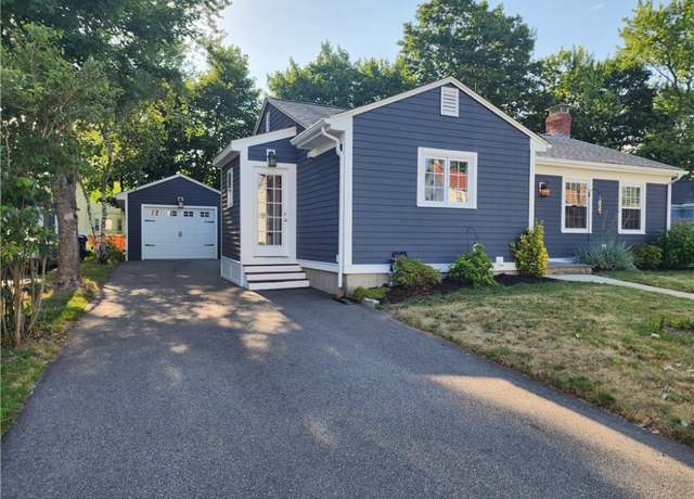 Property at 30 Barney Ave, East Providence, RI 02916, 2 beds, 1.5 baths