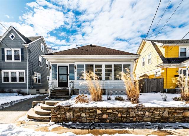 Property at 44 Tallman Ave, Cranston, RI 02910, 2 beds, 1.5 baths