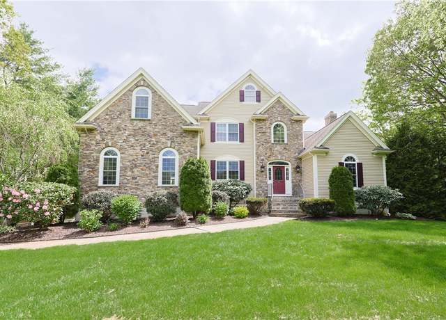 Property at 51 Reservoir Rd, Cumberland, RI 02864, 4 beds, 4.5 baths