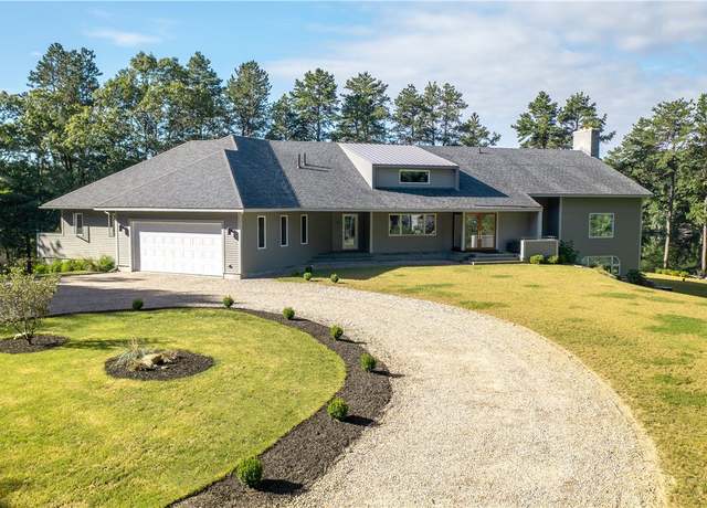Property at 21 Fairview Ave, Hopkinton, RI 02832, 5 beds, 5.5 baths