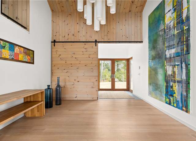 Property at 21 Fairview Ave, Hopkinton, RI 02832, 5 beds, 5.5 baths