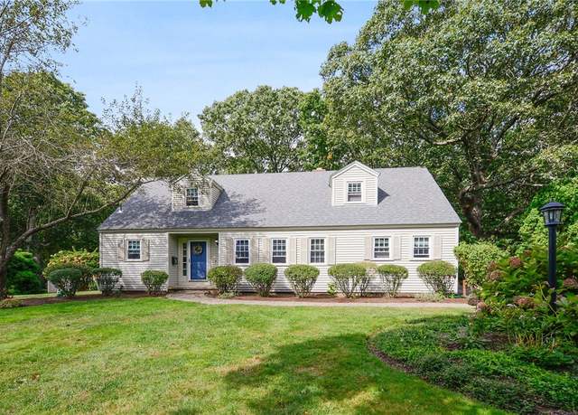 Property at 51 Gateway Rd, North Kingstown, RI 02852, 4 beds, 3 baths