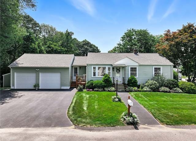 Property at 54 Novelty Rd, Warwick, RI 02889, 3 beds, 2 baths