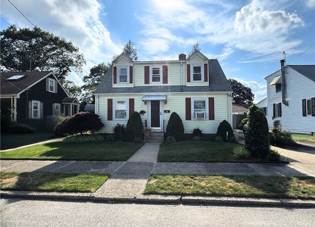 Property at 115 Slater Park Ave, Pawtucket, RI 02861, 4 beds, 1 bath