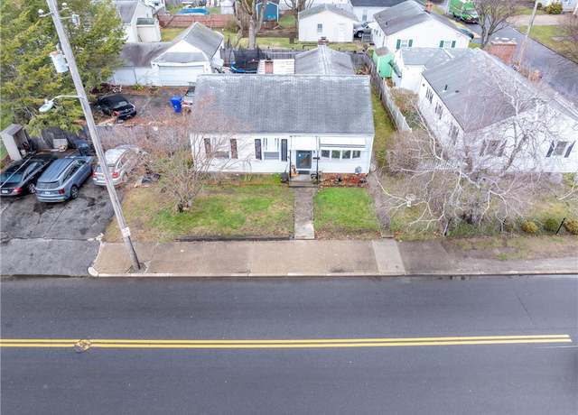 Property at 496 Beverage Hill Ave, Pawtucket, RI 02861, 3 beds, 1 bath