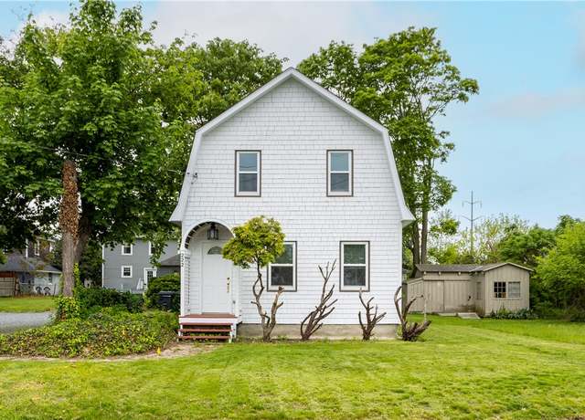 Property at 222 Second St, East Providence, RI 02865, 3 beds, 1 bath